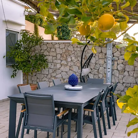 Casa Due Golfi كابري